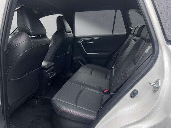 Vehicle image 6 Vehicle image 6