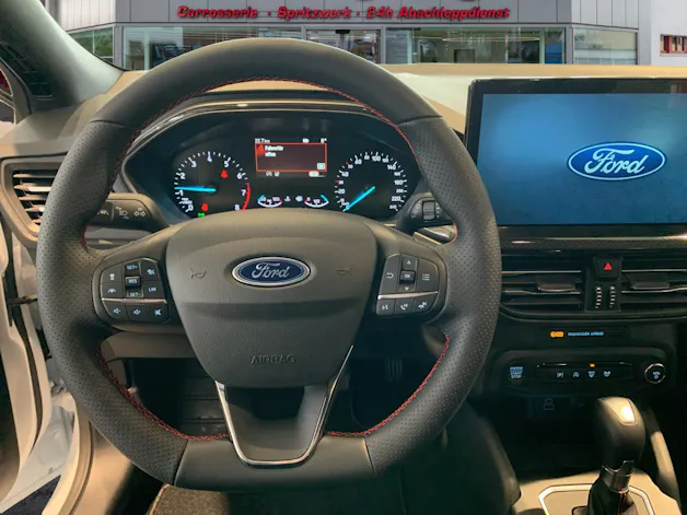 Ford Focus SW 1.0i EcoB Hybrid 155 ST-Line