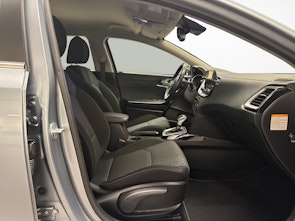 Vehicle image KIA Ceed SW 1.6 CRDi MHEV Power + Pneumatici invernali