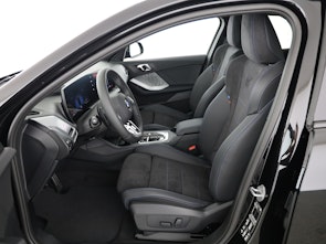 Vehicle image BMW 123 xDrive