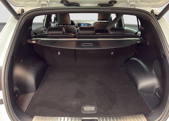 Vehicle image 15 Vehicle image 15