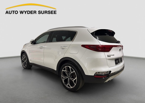 Vehicle image 3 Vehicle image 3