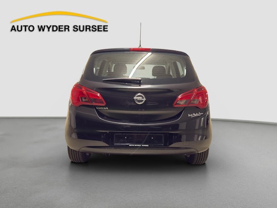 Vehicle image 4 Vehicle image 4