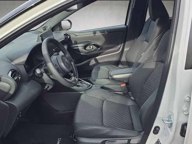 Toyota Yaris 1.5 VVT-i HSD Premium
