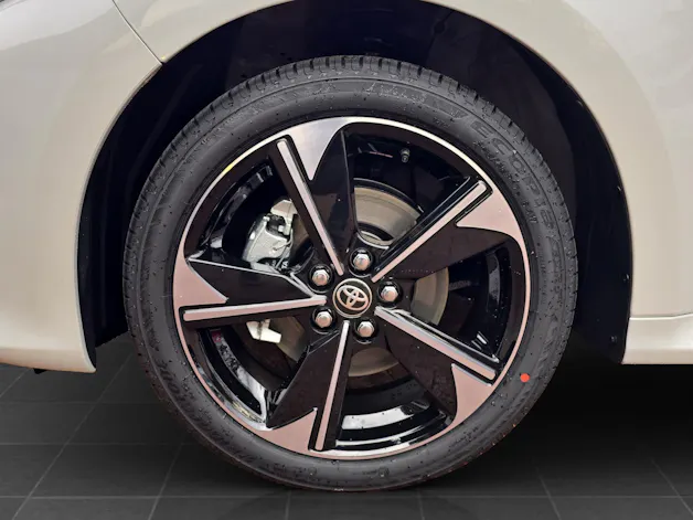 Toyota Yaris 1.5 VVT-i HSD Premium