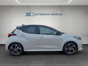 Toyota Yaris 1.5 VVT-i HSD Premium