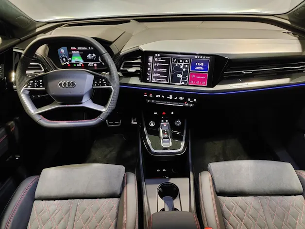 Audi Q4 e-tron 45 Edition Swiss Ski quattro