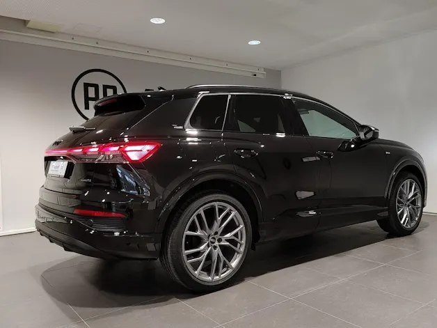 Audi Q4 e-tron 45 Edition Swiss Ski quattro