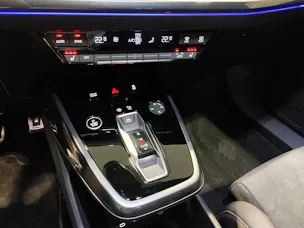 Audi Q4 e-tron 45 Edition Swiss Ski quattro