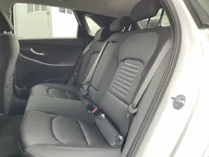 Hyundai i30 1.5 T-GDi Amplia
