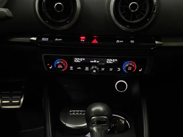 Audi S3 Sportback 2.0 TFSI quattro S-tronic