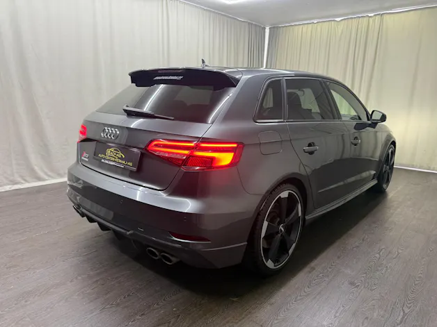 Audi S3 Sportback 2.0 TFSI quattro S-tronic