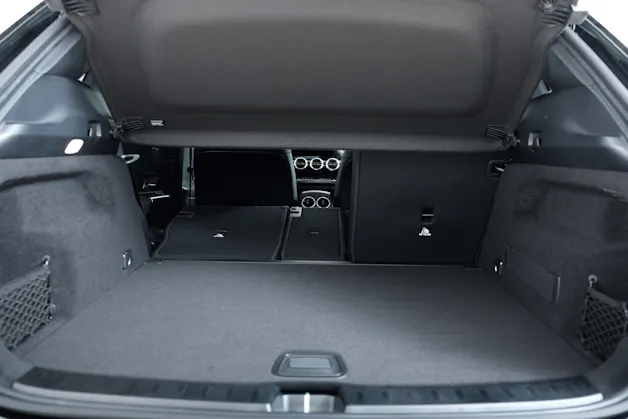 Mercedes-Benz GLA 200 Night Star 7G-DCT