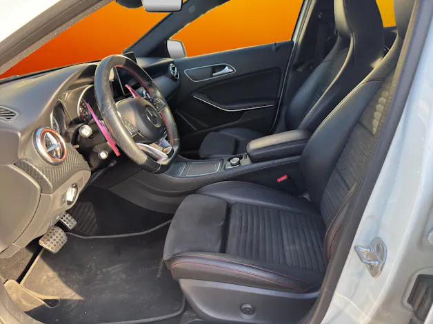 Mercedes-Benz A 250 AMG Line 4Matic 7G-DCT *** TURBO SIFFLE ****