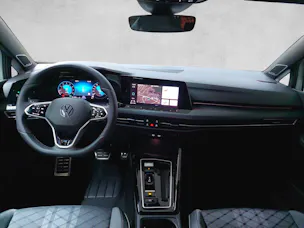 VW Golf Variant 1.5 eTSI mHEV R-Line