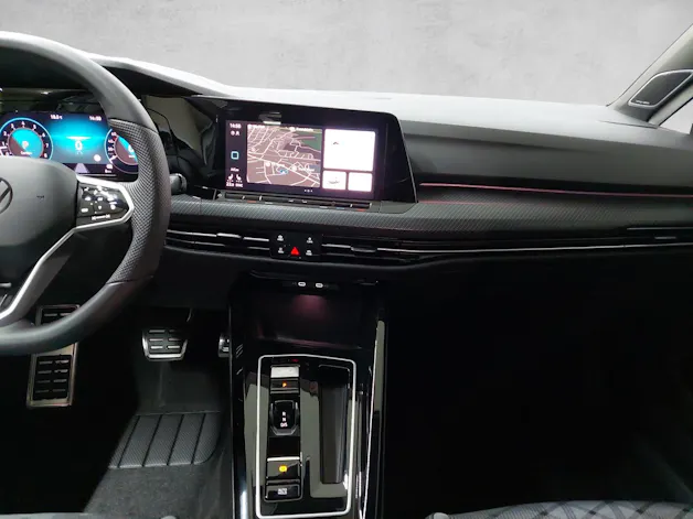 VW Golf Variant 1.5 eTSI mHEV R-Line