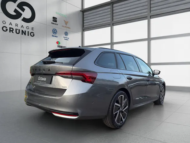 Škoda Octavia Combi 2.0 TSI DSG Dynamic 4x4