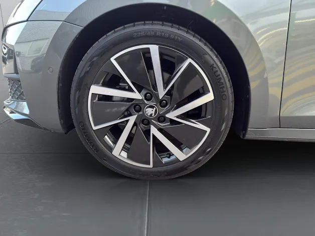 Škoda Octavia Combi 2.0 TSI DSG Dynamic 4x4
