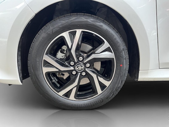 Vehicle image 13 Vehicle image 13