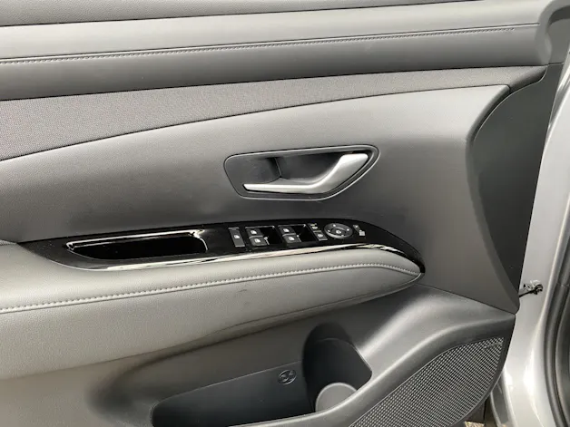 Hyundai Tucson 1.6 T-GDi HEV Amplia 4WD