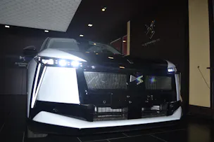 DS Automobiles No8 E-Tense Étoile 4x4