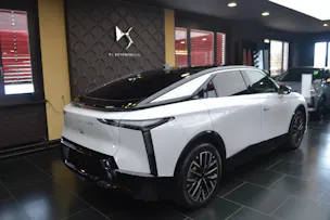 DS Automobiles No8 E-Tense Étoile 4x4