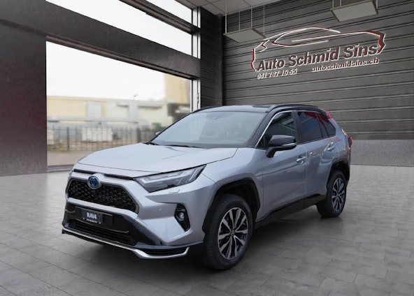 First vehicle image First vehicle image