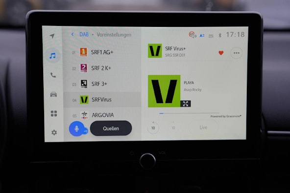 Vehicle image 9 Vehicle image 9