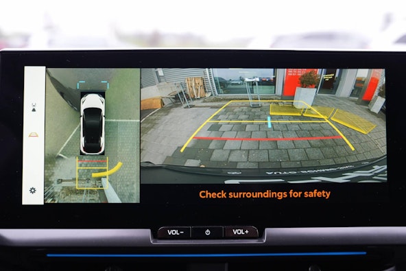 Vehicle image 12 Vehicle image 12