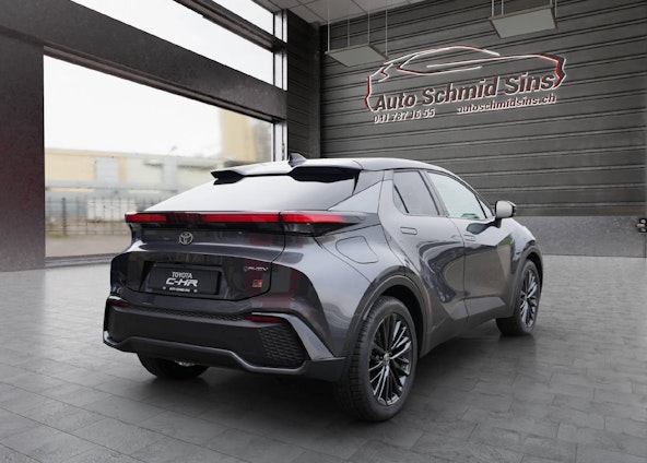 Vehicle image 4 Vehicle image 4