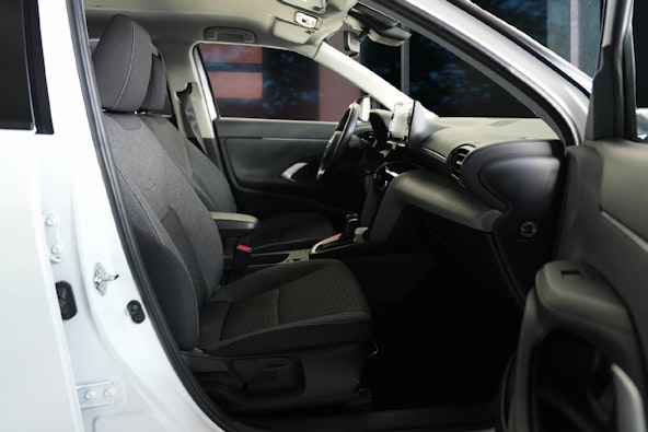 Vehicle image 5 Vehicle image 5