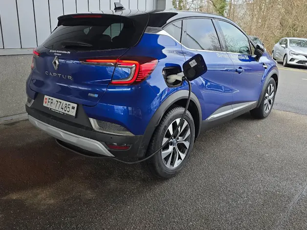 Renault Captur 1.6 E-Tech Plug-in Intens