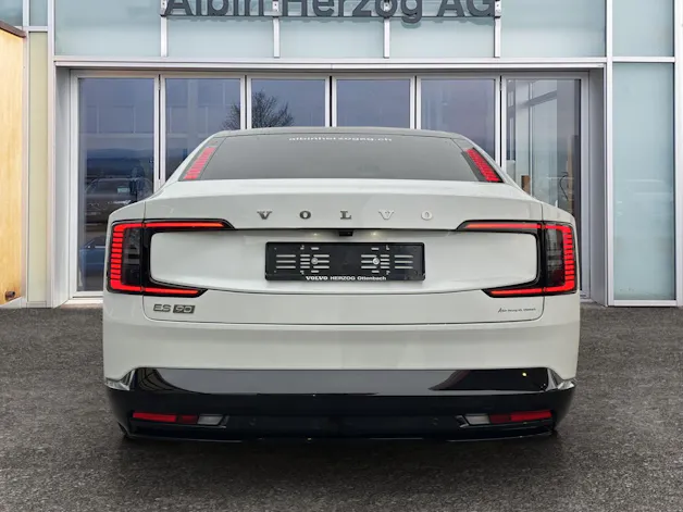 Volvo ES90 Ultra