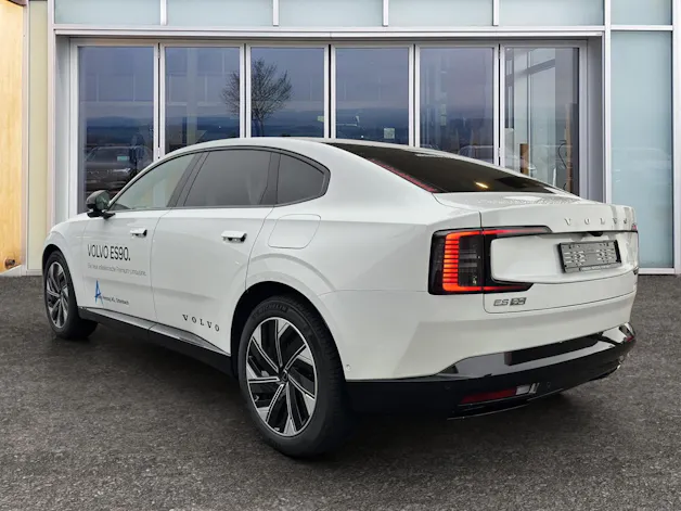 Volvo ES90 Ultra