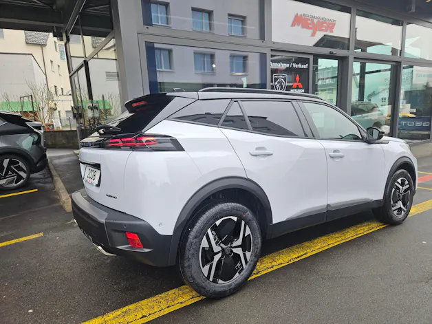 Peugeot 2008 1.2 Hybrid 145 GT
