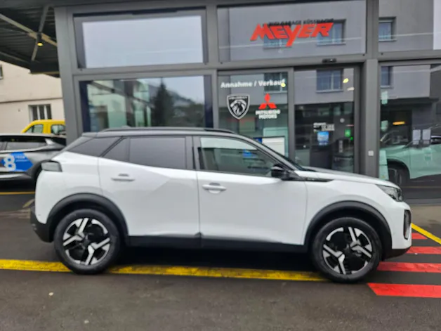 Peugeot 2008 1.2 Hybrid 145 GT