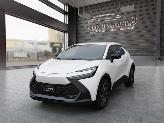 First vehicle image First vehicle image