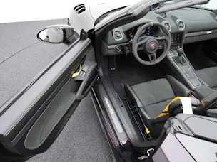 Porsche 718 Spyder RS