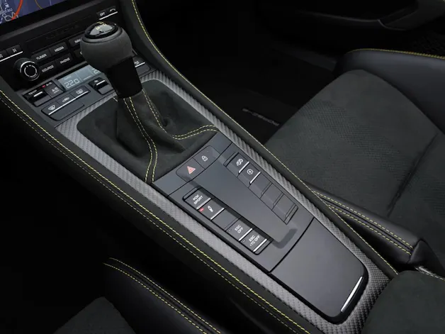 Porsche 718 Spyder RS