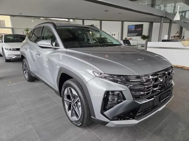 Hyundai Tucson 1.6 HEV Amplia 4WD