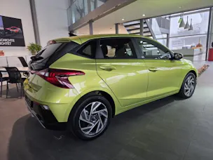 Hyundai i20 1.0 T-GDi Amplia DCT