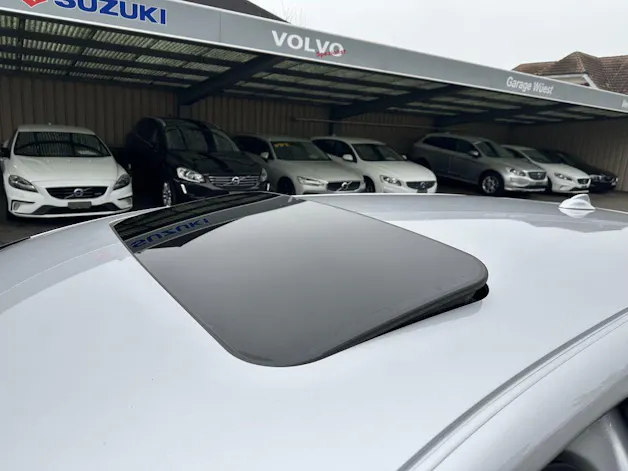 Volvo V60 2.4 D4 Summum AWD