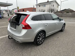 Volvo V60 2.4 D4 Summum AWD