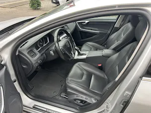 Volvo V60 2.4 D4 Summum AWD