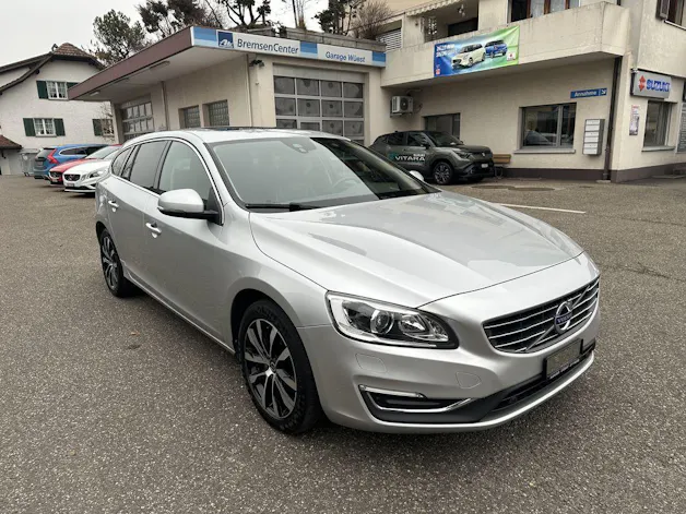 Volvo V60 2.4 D4 Summum AWD