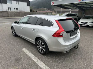 Volvo V60 2.4 D4 Summum AWD