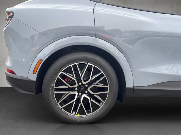 Ford Mustang Mach-E Premium AWD
