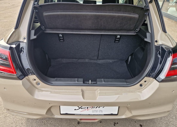 Vehicle image 11 Vehicle image 11