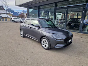 Suzuki Swift 1.2 Sakura Hybrid