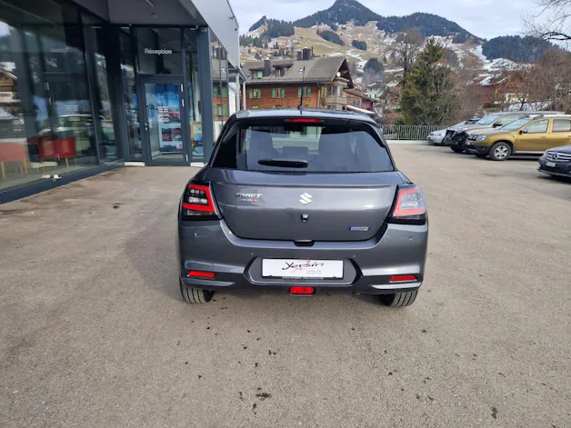 Suzuki Swift 1.2 Sakura Hybrid